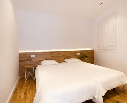 Double bedroom- Interior design and renovation by Estudio Romanelli